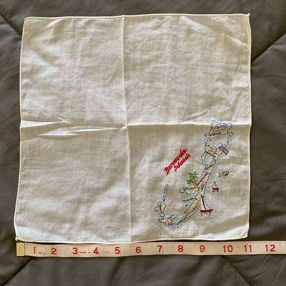 Vintage Bermuda handkerchief - Picture 2 of 7